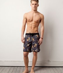 Barefoot boys 8 5c72f838048de.jpg
