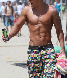 Boys in Boardshorts 5c734207dc815.jpg