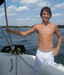 Boys in Boardshorts 5c73421451e77.jpg