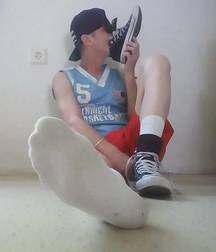 Converse worshiper 5c734e30449a3.jpg