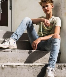 Converse worshiper 5c734e4a341be.jpg