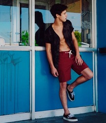 Boy friends 5c75950abec0a.jpg
