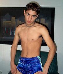 In shorts 5c7595e2bb27e.jpg