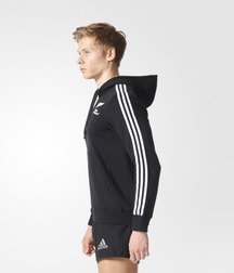 In shorts 5c7595ea7e447.jpg
