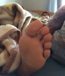 Soles to lick 5c77200e15a16.jpg
