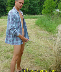 Boys pissing  5c7ac9d1547a2.jpg