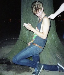 Boys pissing  5c7aca0a54e20.jpg