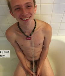 Boys pissing 2 5c7acbab86721.jpg