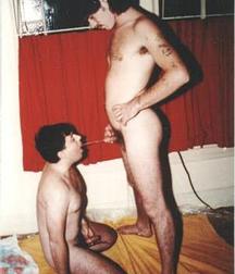 Boys pissing 2 5c7acbc3f38e1.jpg