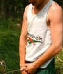 Boys pissing 3 5c7acd6d790d7.jpg