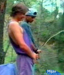 Boys pissing 3 5c7acd72d637c.jpg