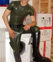 Guys in gear 5c7e7a7572dc7.jpg