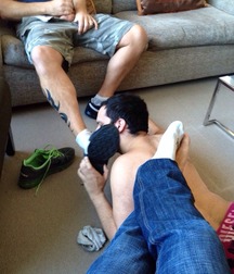 Smelly skater feet 5c7ed0f4a4551.jpg