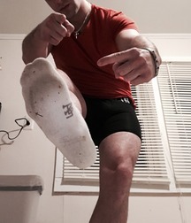 Smelly skater feet 5c7ed12414a7c.jpg