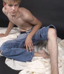 Bennie 5c814fbfc0bab.jpg