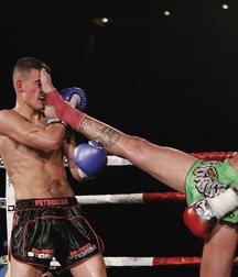 Fighter feet in face 5c87e85716adf.jpg