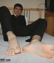 Twinks show their feet 5c87eb872cc00.jpg