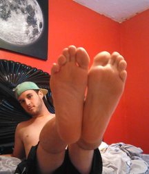 Twinks show their feet 5c87ebb9b06b5.png