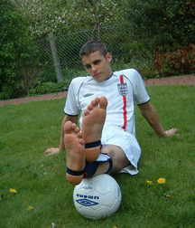 Twinks show their feet 5c87ebd4ee97f.jpg