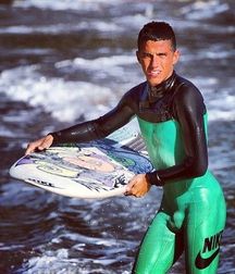Surf and dive 5c898eb049ab4.jpg