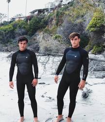 Surf and dive 5c898ed104cec.jpg