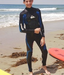 Surf and dive 5c898f02c564e.jpg