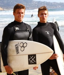 Surf and dive 5c898f04e17b0.jpg