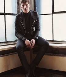 Boys and men in boots 2 5c8a87d12fa40.png