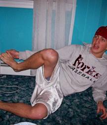 sweaty feet 2 5c8ba69750d1d.jpg