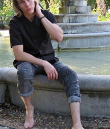 Suck my smelly toes 5c8cc3bb18375.jpg