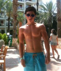 Nice hunks 5c8cc4576d5cf.jpg