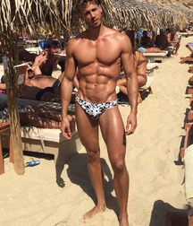 Nice hunks 5c8cc463d8e7d.jpg