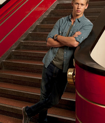 Boys in chucks 5c8d8f3795f90.jpg