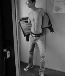 Boys in chucks 5c8d8f3e6058f.jpg