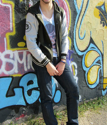 Boys in chucks 5c8d8f53e616f.jpg