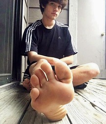 Worship the boys feet  5c8fc00f4bf5e.jpg