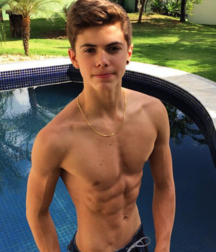 Twinks 44 5c8ff51e1b008.png
