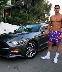 Shorts and undies 5c90061a362d8.jpg