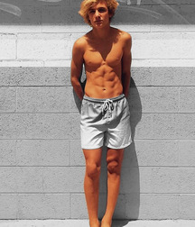 Shorts and undies 5c900638a7f61.jpg