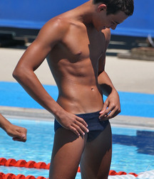 Swimmers 5c90c4b9e9174.jpg