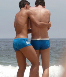 Swimmers 5c90c4bb62530.jpg