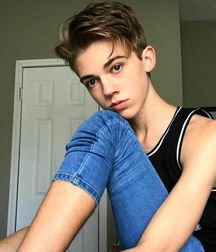 Tanktop guys 5c90c90b78467.jpg
