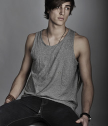 Tanktop guys 5c90c93f1d8e4.jpg