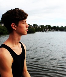 Tanktop guys 5c90c944e5a0e.jpg