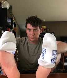 Alpha boys feet 2 5c910eb334cdc.jpg