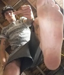 Alpha boys feet 2 5c910eb8d6936.jpg