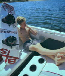 Alpha boys feet 2 5c910ef48b525.png