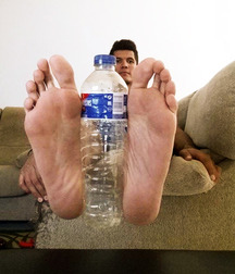 Alpha boys feet 3 5c910ffcca271.jpg