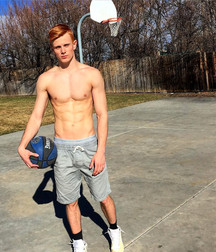 Beautiful sport boys 5c928bac982c7.jpg