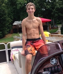 Beautiful boy bodies 5c9291af7b9b1.jpg